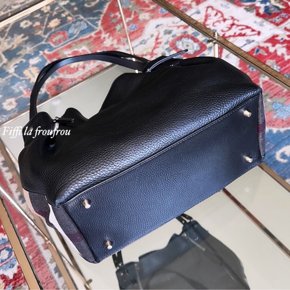 Authentic Burberry Leather Bag - Picture 7 of 14